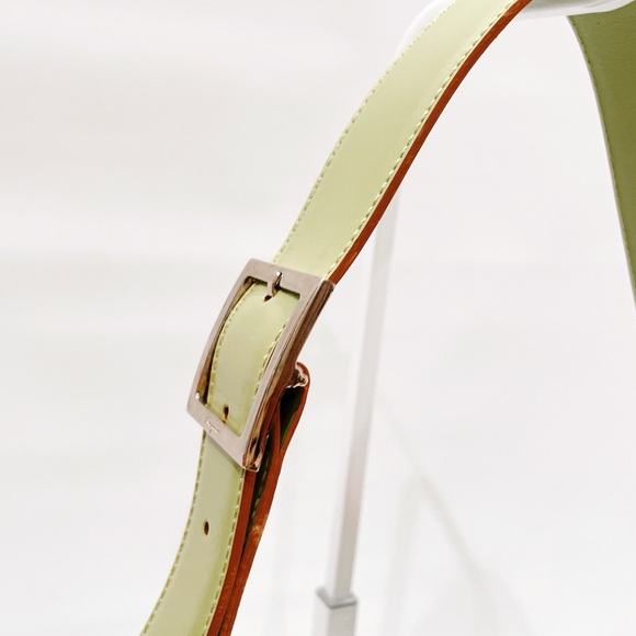 Salvatore Ferragamo lime green Y2K women’s leather shoulder bag, silver hardware - Picture 4 of 12